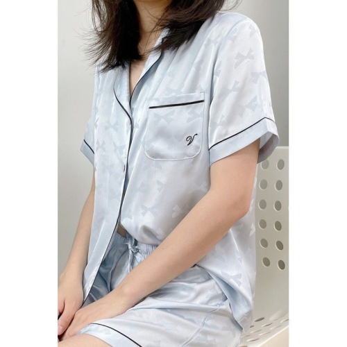 VS 維多利亞的秘密真絲綢睡衣 居家服 女星愛用款 高級舒服短袖短褲家居服套裝 我自己也超級喜歡 太舒適了