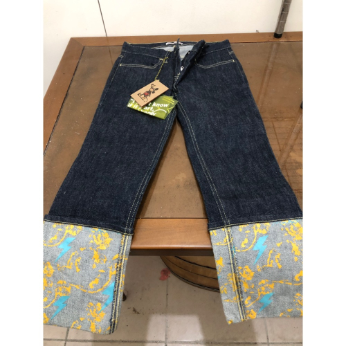 【大倉代領股東紀念品】全新Mickey mouse女性女生牛仔長褲 橫量腰圍32.5cm至於長短可修改